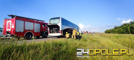 Pożar autokaru na A4. Przewoził dzieci