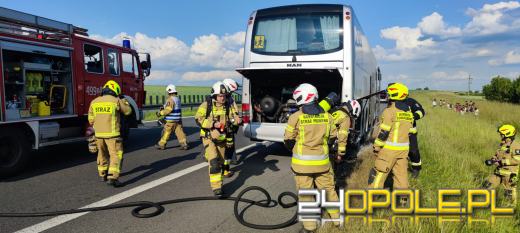 Pożar autokaru na A4. Przewoził dzieci