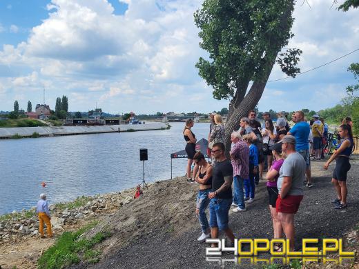 Regaty smoczych łodzi zdominowały festyn w Opolu-Groszowicach