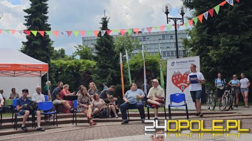 Na Placu Wolności w Opolu trwa 28 Festyn Fundacji Dom