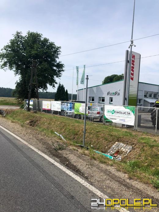 Dachowanie osobówki w powiecie namysłowskim. Kierowca miał w pojeździe narkotyki