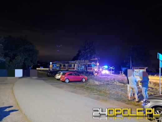 Osobówka zderzyła się z pociągiem technicznym 