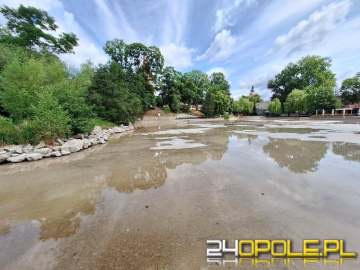 Fontanna na Stawie Zamkowym przygotowana do remontu