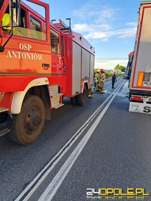 Pożar opony w samochodzie ciężarowym. Zdarzenie mogło mieć fatalne skutki