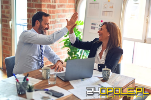 Podstawowe strategie poszukiwania pracy: Twoja droga do sukcesu