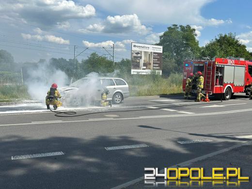 Pożar osobówki na Alei Przyjaźni w Opolu