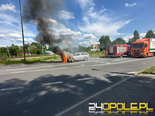 Pożar osobówki na Alei Przyjaźni w Opolu