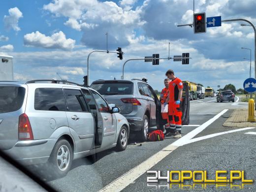 Utrudnienia na wjeździe na obwodnicę Opola. Doszło do zderzenia pojazdów