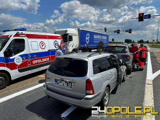 Utrudnienia na wjeździe na obwodnicę Opola. Doszło do zderzenia pojazdów