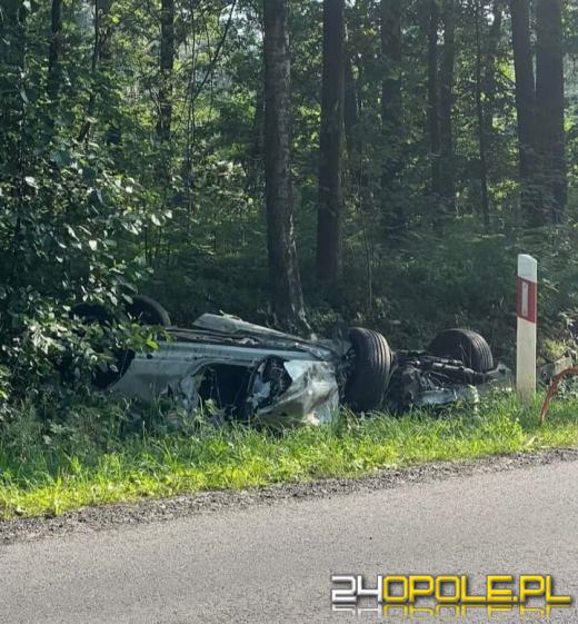 Czołowe zderzenie pojazdów na dw 494