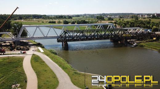 Zielony most kolejowy był wizytówką Parku Nadodrzańskiego. Właśnie znika