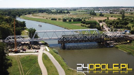 Zielony most kolejowy był wizytówką Parku Nadodrzańskiego. Właśnie znika