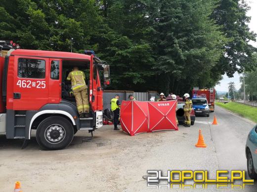 Bodzanów: Kierujący samochodem osobowym wjechał w mur
