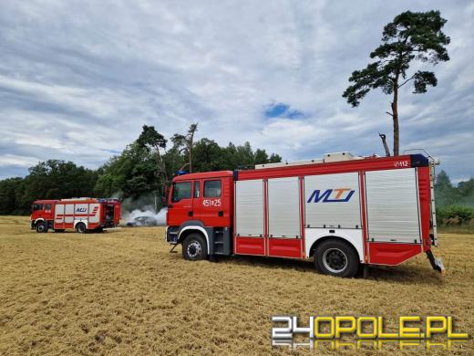 Namysłów: Rodzice chcieli pokazać dzieciom kombajn. Spłonęło im auto