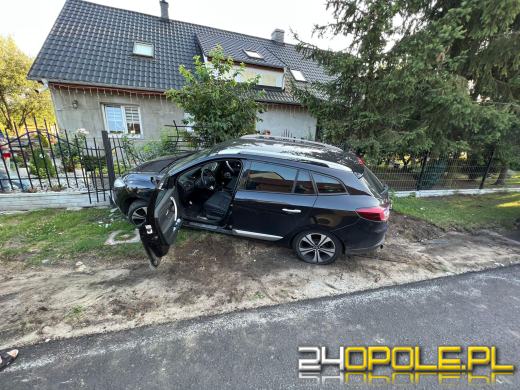 Pijany 23 latek uderzył w ogrodzenie, na podwórku bawiły się dzieci 