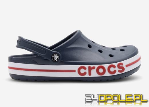 Crocsy dla niej i dla niego - jak je stylizować?