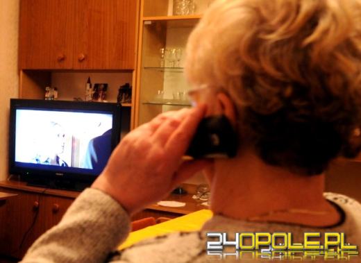 Stracili swoje oszczędności bo... zaufali oszustom 