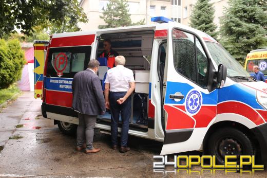 Lądowisko przy neuropsychiatrii ze specjalnym ambulansem