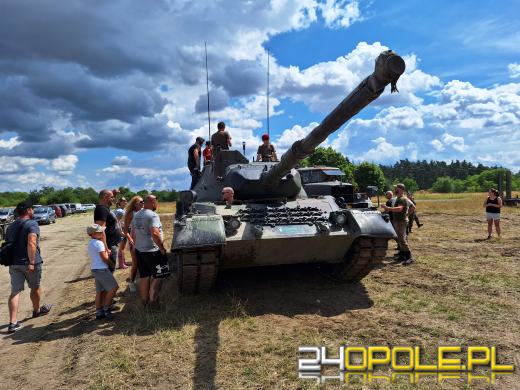 Trwa Zlot Pojazdów Militarnych na poligonie w Winowie