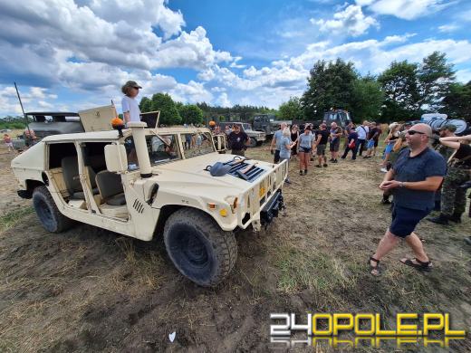 Trwa Zlot Pojazdów Militarnych na poligonie w Winowie