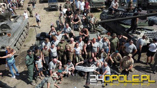 Trwa Zlot Pojazdów Militarnych na poligonie w Winowie