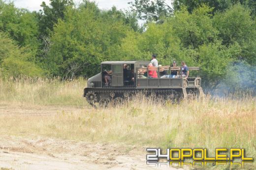 Trwa Zlot Pojazdów Militarnych na poligonie w Winowie