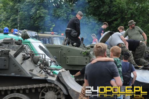 Trwa Zlot Pojazdów Militarnych na poligonie w Winowie
