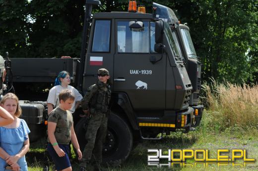 Trwa Zlot Pojazdów Militarnych na poligonie w Winowie