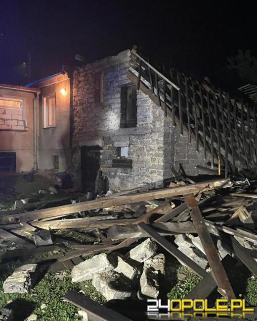 Zawalony dach w powiecie kędzierzyńsko-kozielskim. Interweniowała straż