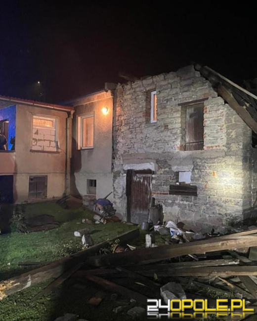 Zawalony dach w powiecie kędzierzyńsko-kozielskim. Interweniowała straż