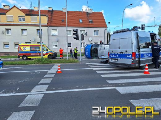 Kierowca radiowozu ukarany mandatem po kolizji na Chabrach