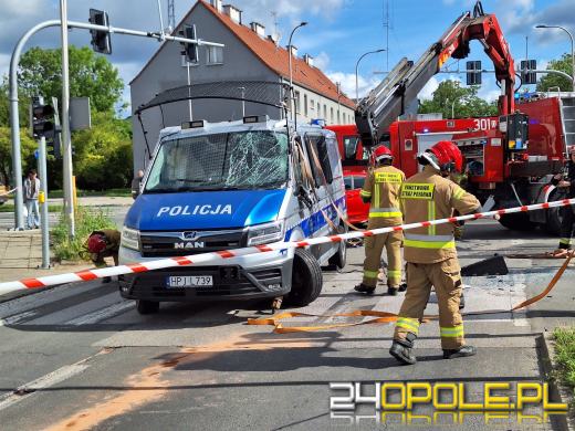 Kierowca radiowozu ukarany mandatem po kolizji na Chabrach