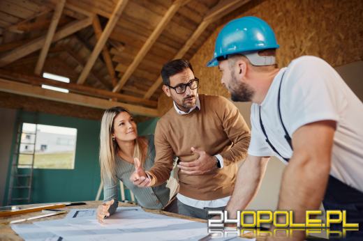 Polacy stawiają na małe domy pod miastem