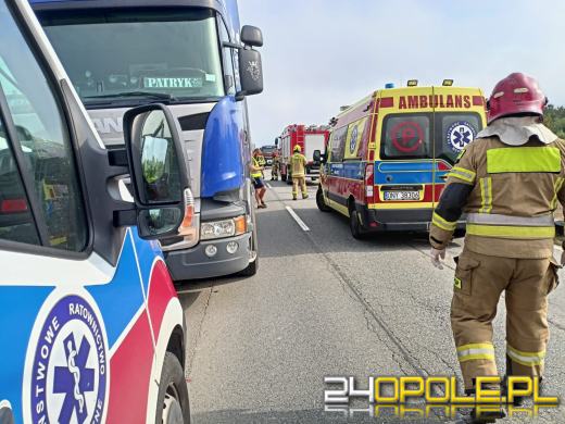 Zderzenie dwóch osobówek i ciężarówki w Hanuszowie