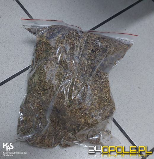Podczas kontroli, KAS natrafiła na papierosy i tytoń bez polskich znaków akcyzy 