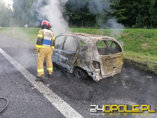Pożar samochodu osobowego na autostradzie A4