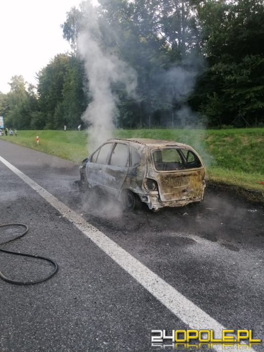 Pożar samochodu osobowego na autostradzie A4