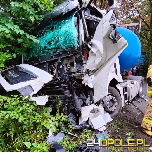 Dwa samochody ciężarowe zderzyły się w powiecie kluczborskim