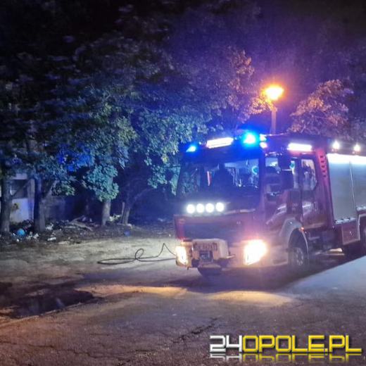 Nocna akcja strażaków w Kędzierzynie-Koźlu. Płonął pustostan