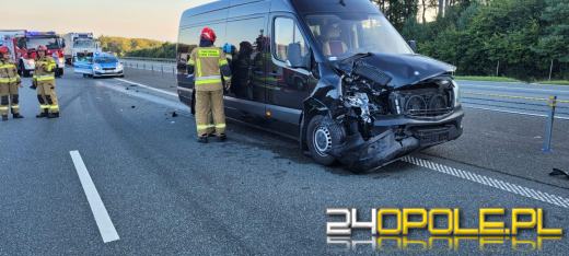 Wypadek na A4. Jedna osoba trafiła do szpitala 