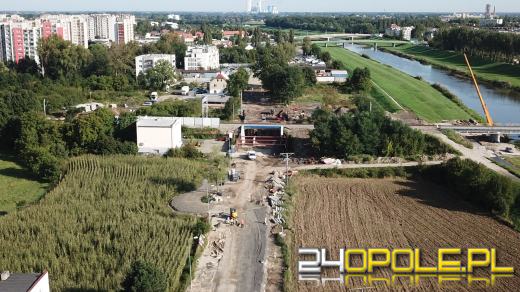 Trwają prace przy wiadukcie na Krapkowickiej. Ojców sukcesu jest wielu...