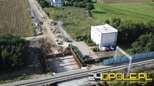 Trwają prace przy wiadukcie na Krapkowickiej. Ojców sukcesu jest wielu...