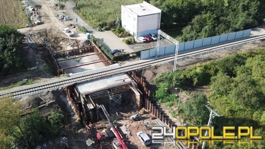 Trwają prace przy wiadukcie na Krapkowickiej. Ojców sukcesu jest wielu...