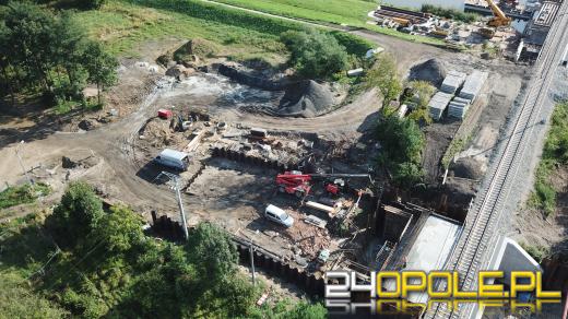 Trwają prace przy wiadukcie na Krapkowickiej. Ojców sukcesu jest wielu...