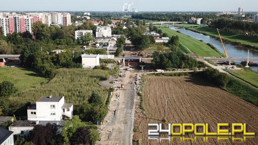 Trwają prace przy wiadukcie na Krapkowickiej. Ojców sukcesu jest wielu...