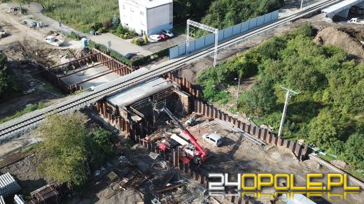 Trwają prace przy wiadukcie na Krapkowickiej. Ojców sukcesu jest wielu...