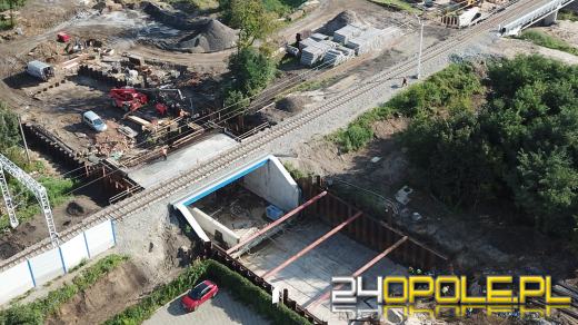 Trwają prace przy wiadukcie na Krapkowickiej. Ojców sukcesu jest wielu...