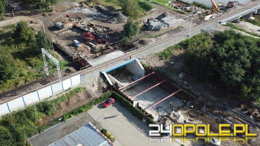 Trwają prace przy wiadukcie na Krapkowickiej. Ojców sukcesu jest wielu...