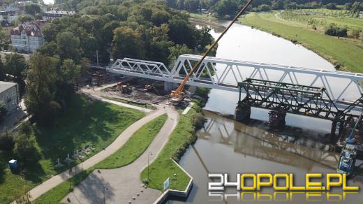 Stary most kolejowy na Odrze przeszedł do historii