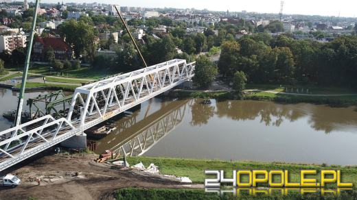 Stary most kolejowy na Odrze przeszedł do historii